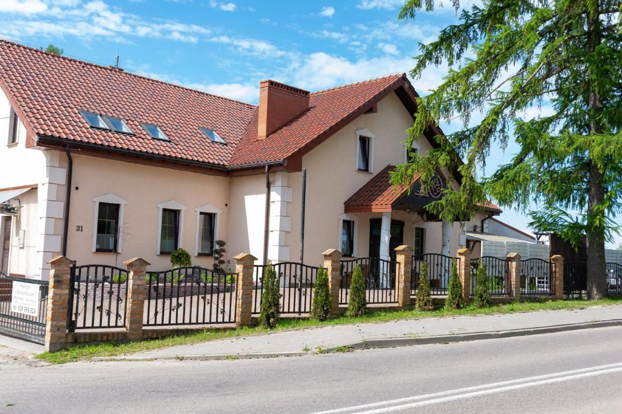 Pensjonat Agroturystyczny Pod Modrzewiem Bed & Breakfast Florczaki Luaran gambar