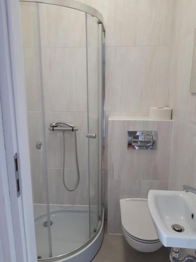 Pensjonat Agroturystyczny Pod Modrzewiem Bed & Breakfast Florczaki Luaran gambar