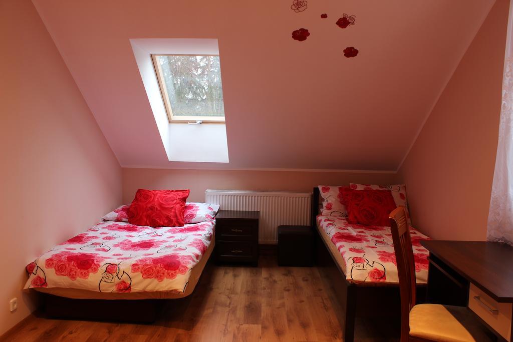 Pensjonat Agroturystyczny Pod Modrzewiem Bed & Breakfast Florczaki Luaran gambar