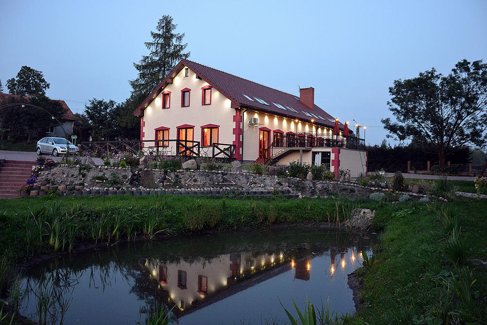 Pensjonat Agroturystyczny Pod Modrzewiem Bed & Breakfast Florczaki Luaran gambar